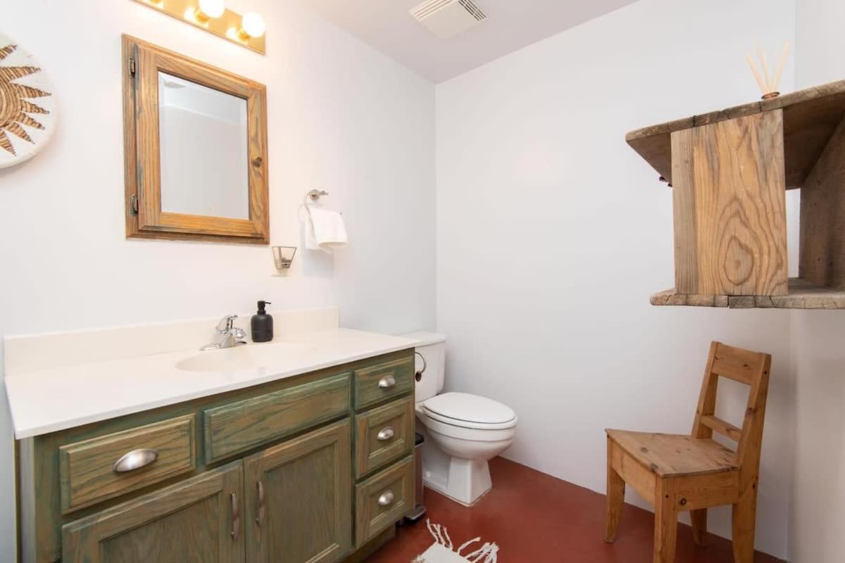Renovated Lodge - Room 1 With Pool Access Джошуа-Трі Екстер'єр фото